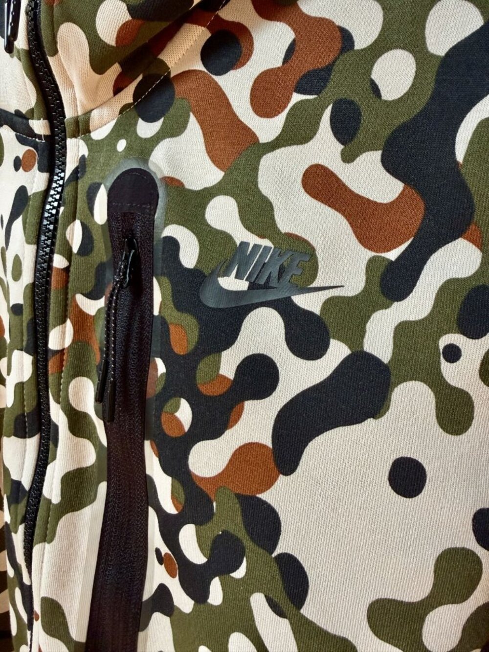 Nike Sportswear Tech Fleece Mens Full-Zip Hoodie Rough Green Camo, Sz. Small - Picture 7 of 7